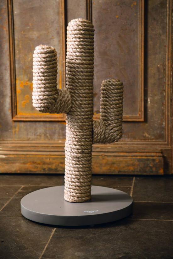 Dřevěné škrabadlo se sisálem, CACTUS, hnědé, 35 x 35 x 60 cm-28775
