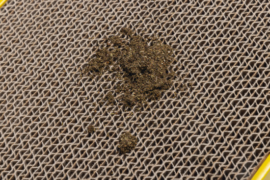 Kartonové škrabadlo s šantou kočičí, RAMPINO, žluté, 47 x 26 x 25 cm-28721