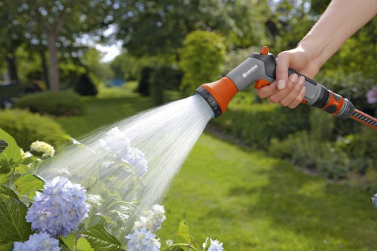 Zavlažovací sprcha Gardena CLASSIC-9746