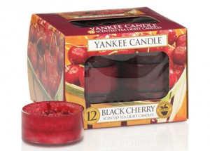 YANKEE svíčka čajová Black Cherry 12ks